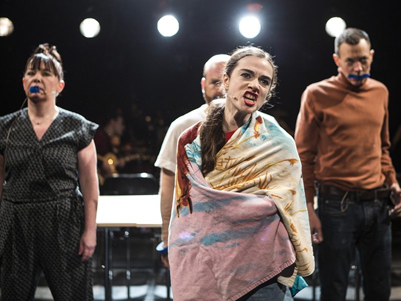 photo by Henrik Beck